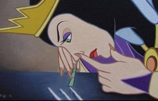 Hoàng hậu đang kẻ thuốc (chơi đồ) - Kho Ảnh Chế